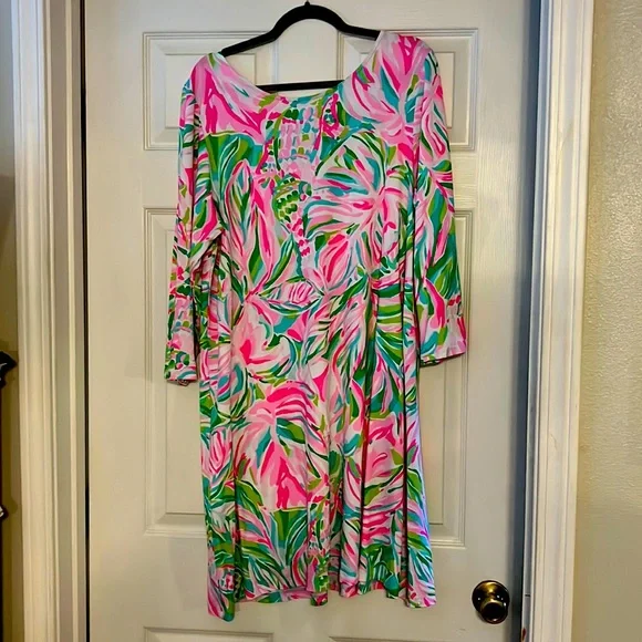 lilly pulitzer pink and green dress Short Size 2 Style Exchange Boutique this products color may vary slightly when seen in person Vintage Lilly Pulitzer Halter Dress,